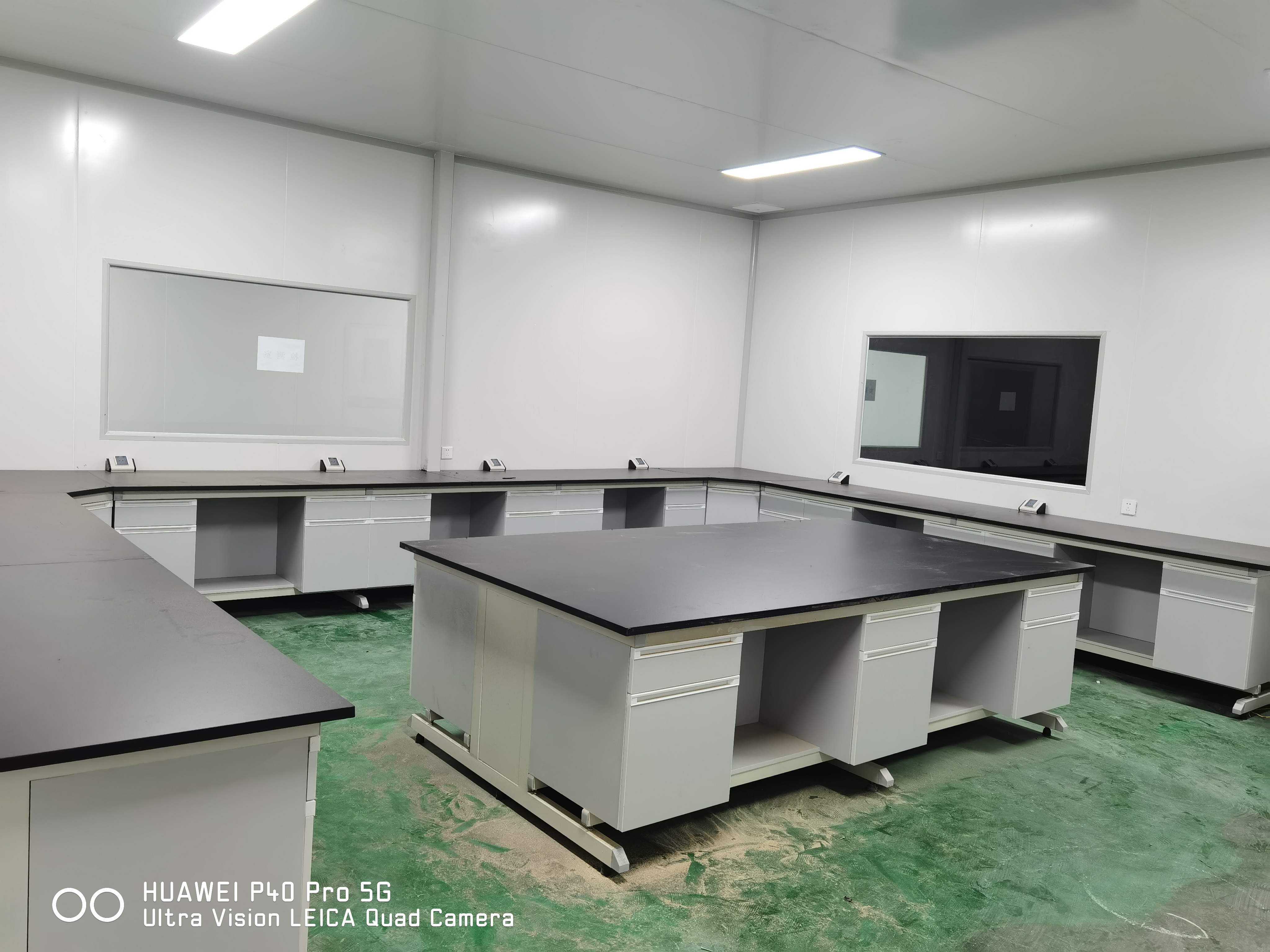 實驗臺臺面什么材質？